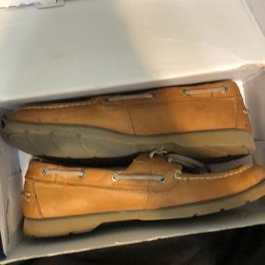 Size 8.5 men’s sperrys